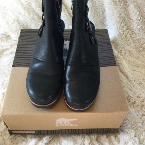 Sorel boots - Picture 6 of 7